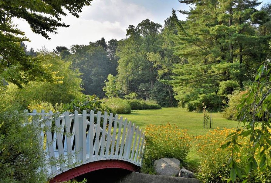 Friendship Botanic Gardens, United States